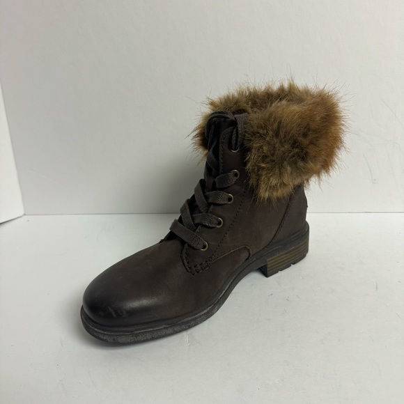 UGG Womens Harrison Lace Boot Brown Size 8.5 M - Picture 2 of 5